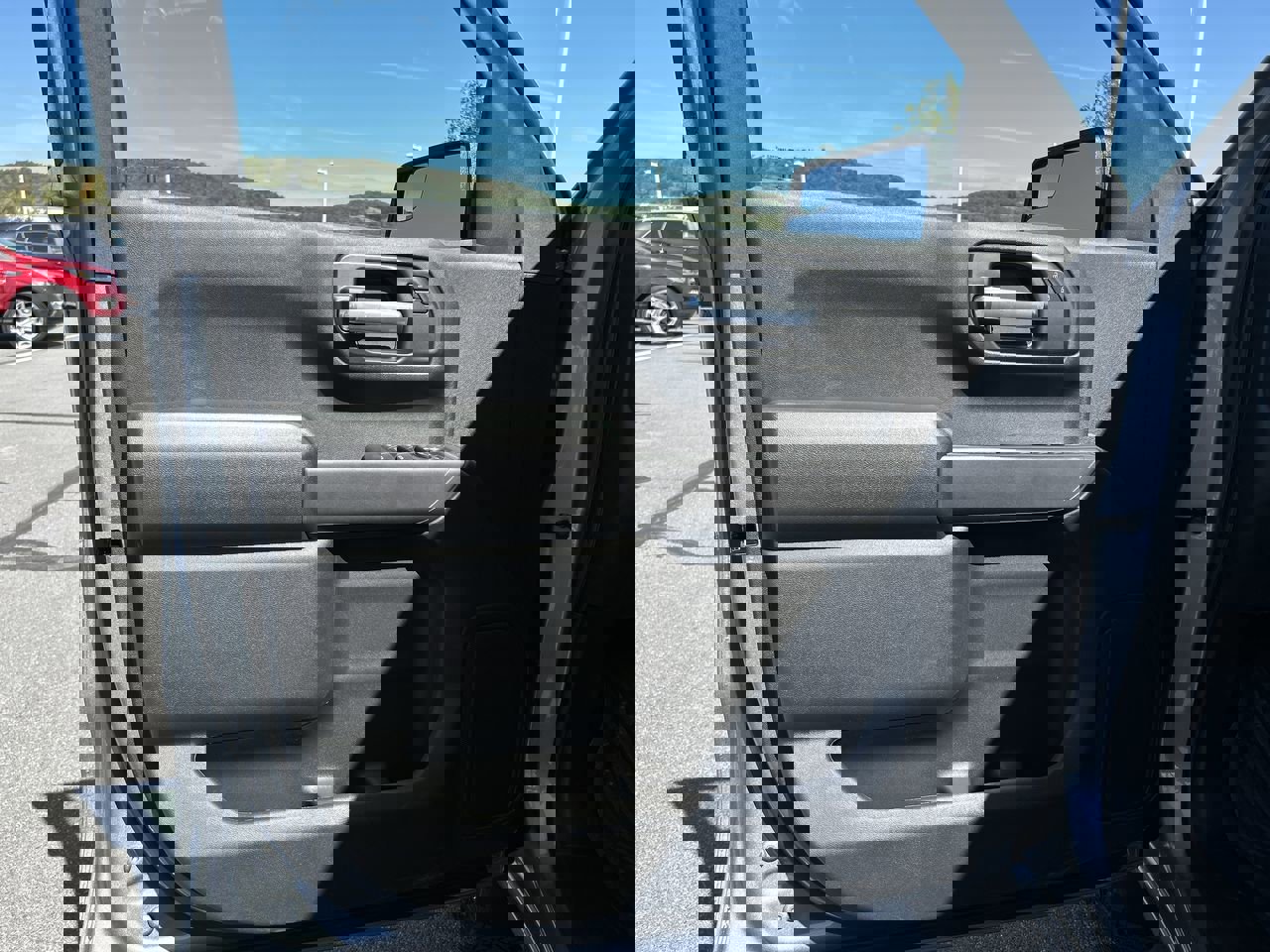 New 2026 Chevrolet Silverado 1500 Custom Trail Boss w/ Dark Appearance Package image 23