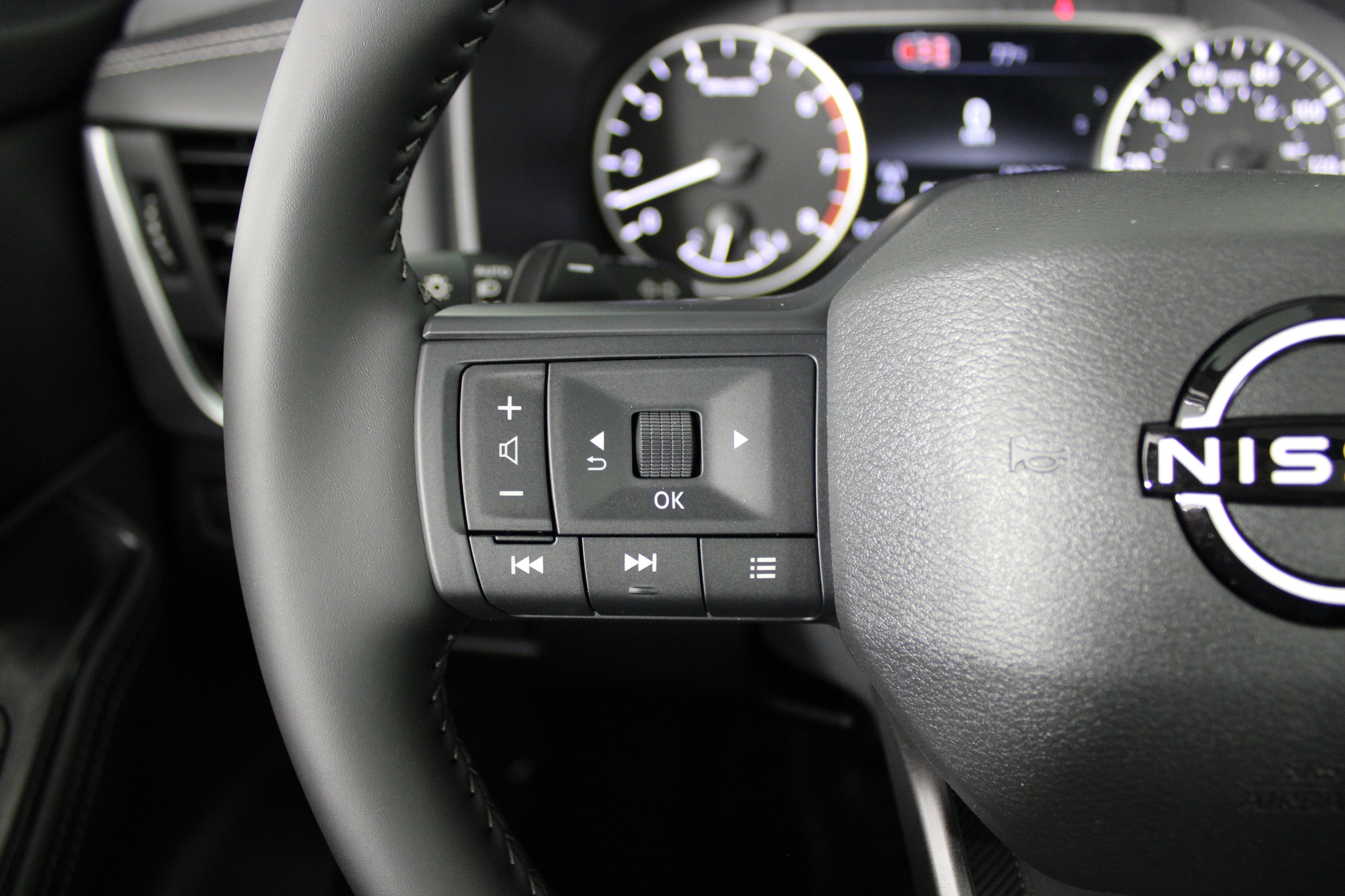 New 2026 Nissan Rogue SV FWD image 16