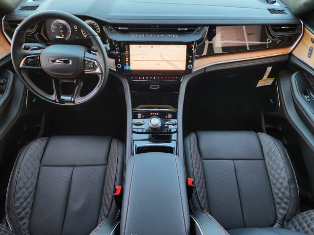 New 2026 Jeep Grand Cherokee Summit image 23