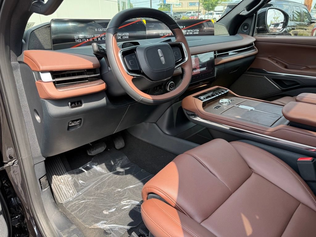 New 2027 Lincoln Navigator Reserve AWD/4WD image 23