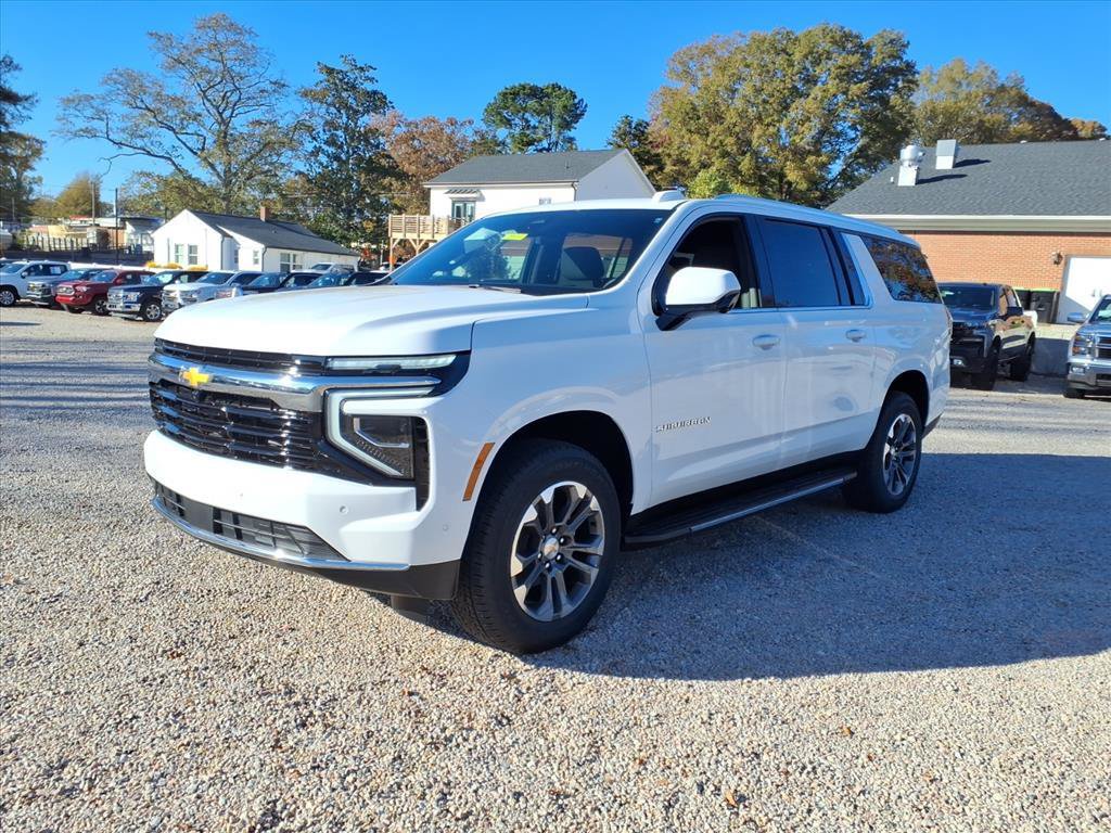 New 2026 Chevrolet Suburban LS RWD image 3