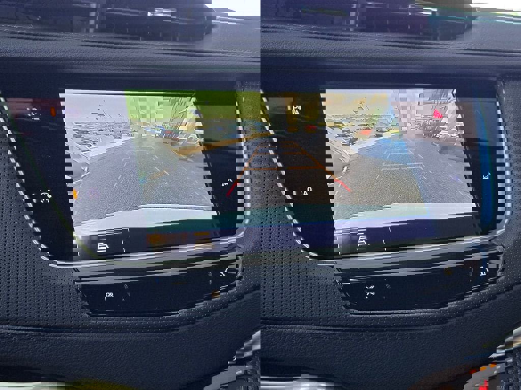 New 2025 Cadillac XT6 Luxury image 37