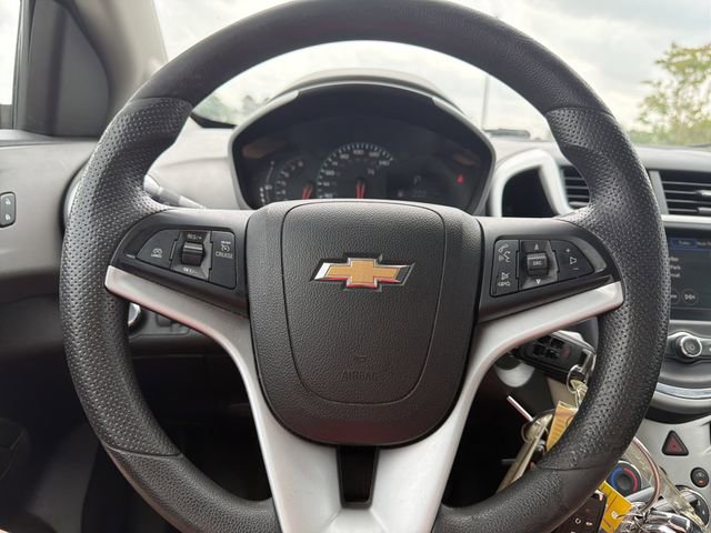 Used 2018 Chevrolet Sonic LT FWD image 25