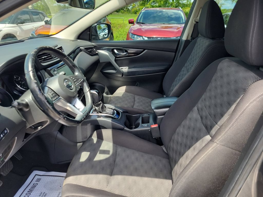 Used 2021 Nissan Rogue Sport SV FWD image 23