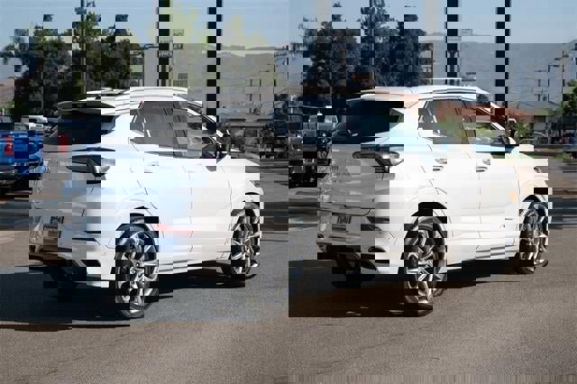 Used 2025 Buick Encore GX Avenir w/ Avenir Technology Package image 4