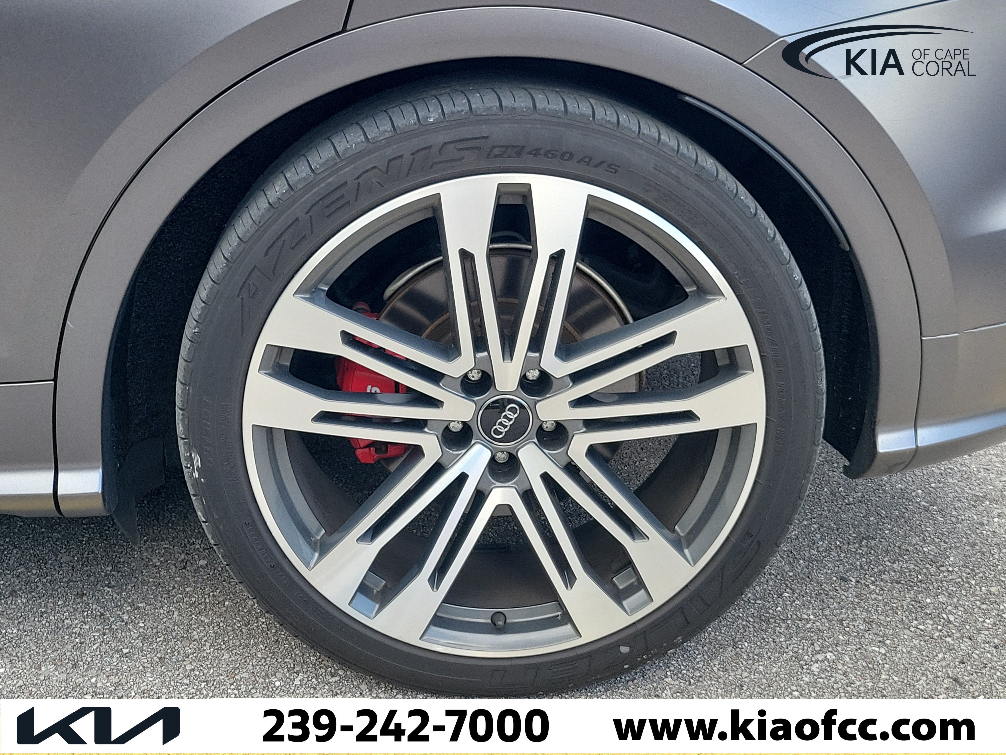 Used 2018 Audi SQ5 Premium Plus w/ S Sport Package AWD/4WD image 8