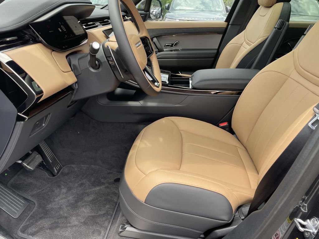 New 2026 Land Rover Range Rover Sport Dynamic SE AWD/4WD image 14