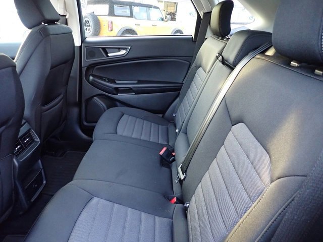Used 2024 Ford Edge SE w/ Black Appearance Package image 18