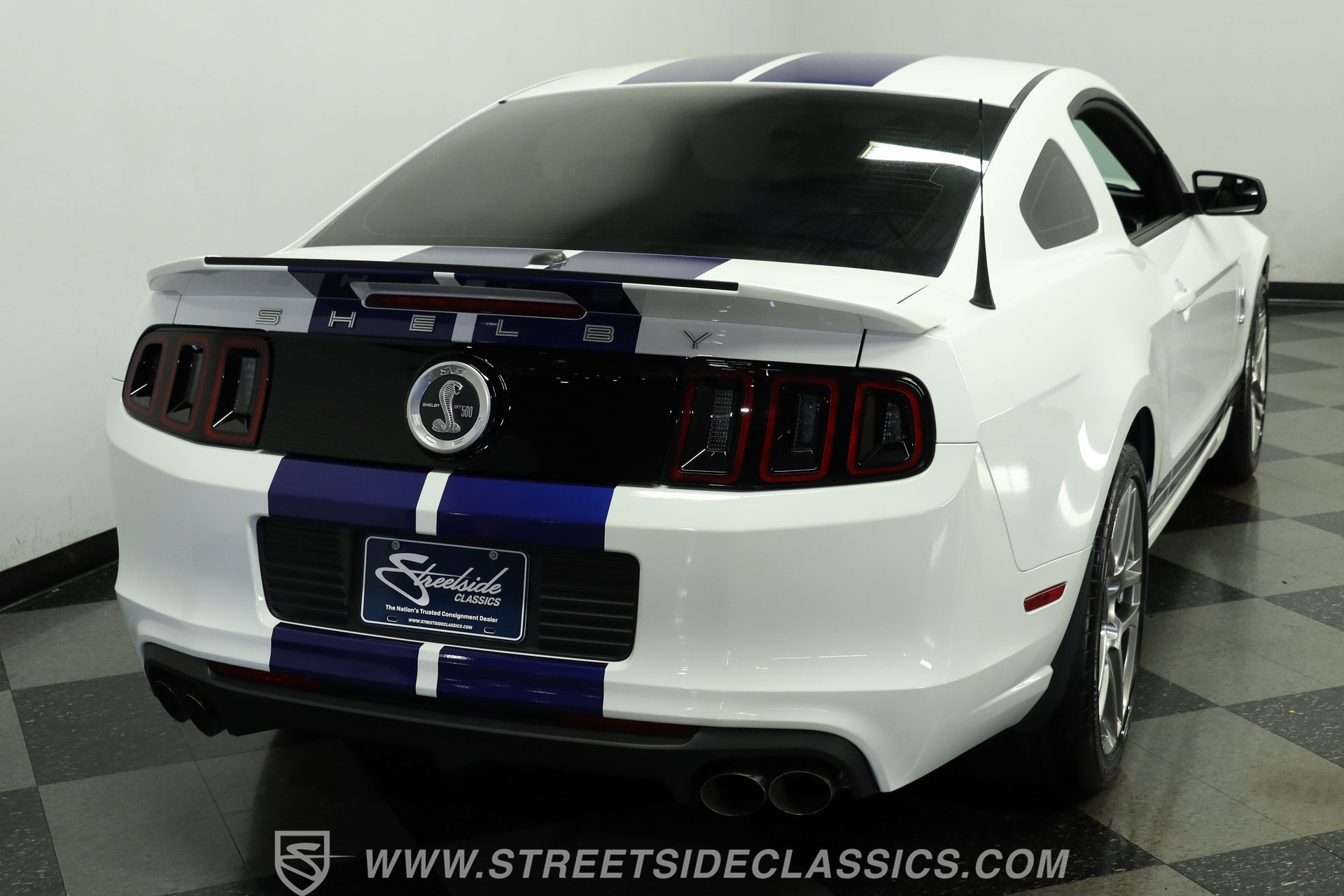Used 2014 Ford Mustang Shelby GT500 RWD image 10