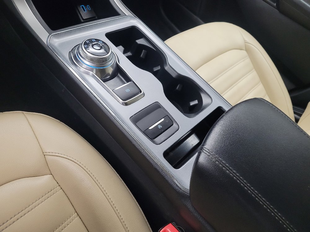 Used 2021 Ford Edge SEL image 26