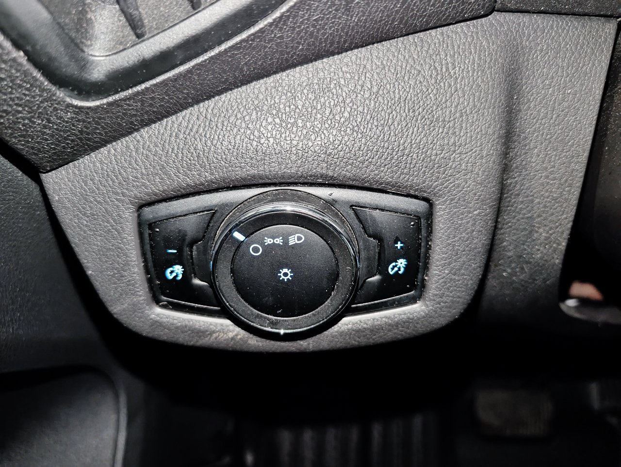 Used 2018 Ford Transit Connect XL FWD image 41