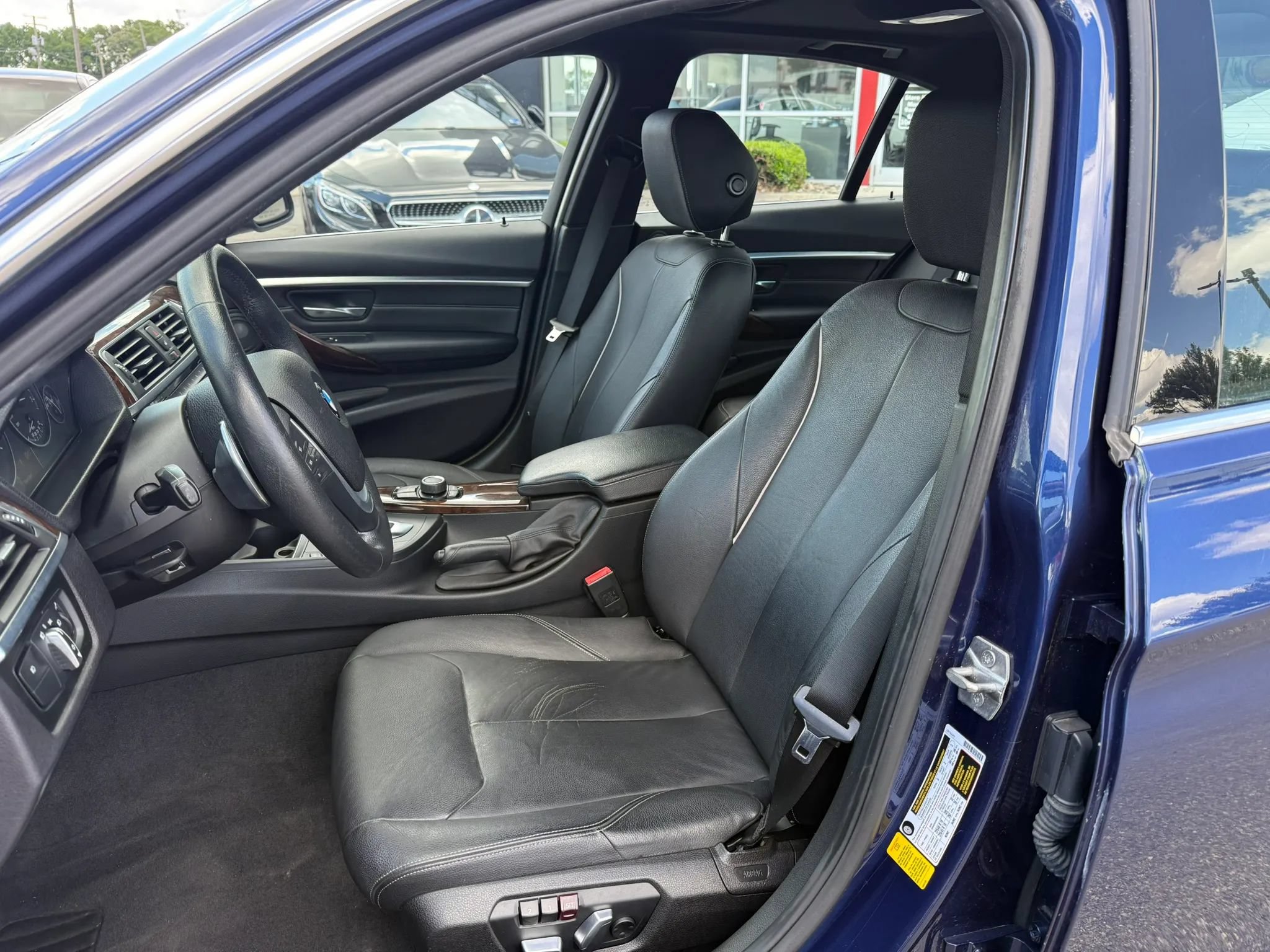 Used 2016 BMW 340i Sedan RWD image 2