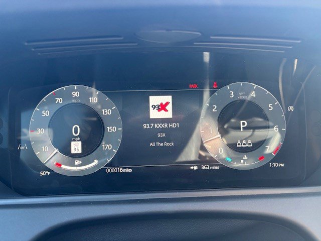 New 2026 Land Rover Range Rover Velar Dynamic SE image 9