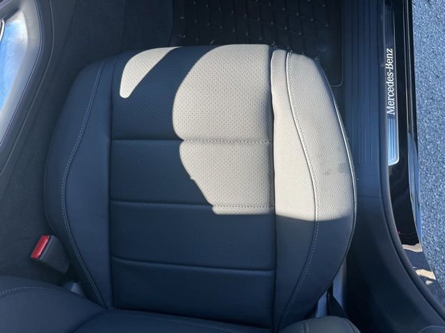 Used 2025 Mercedes-Benz GLE 350 4MATIC image 37