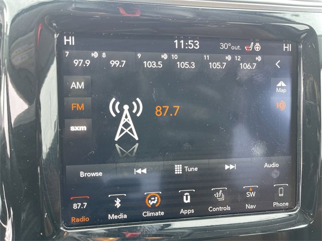 Used 2019 Jeep Cherokee Overland w/ Technology Group image 16