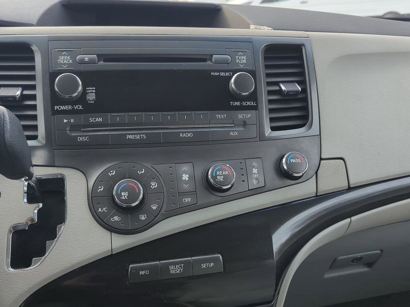 Used 2011 Toyota Sienna LE image 15