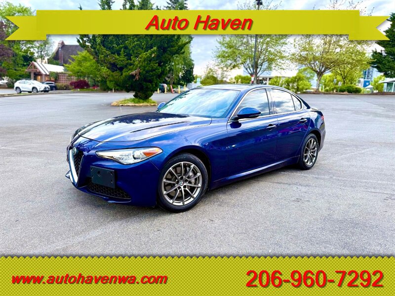 Used 2017 Alfa Romeo Giulia AWD image 1