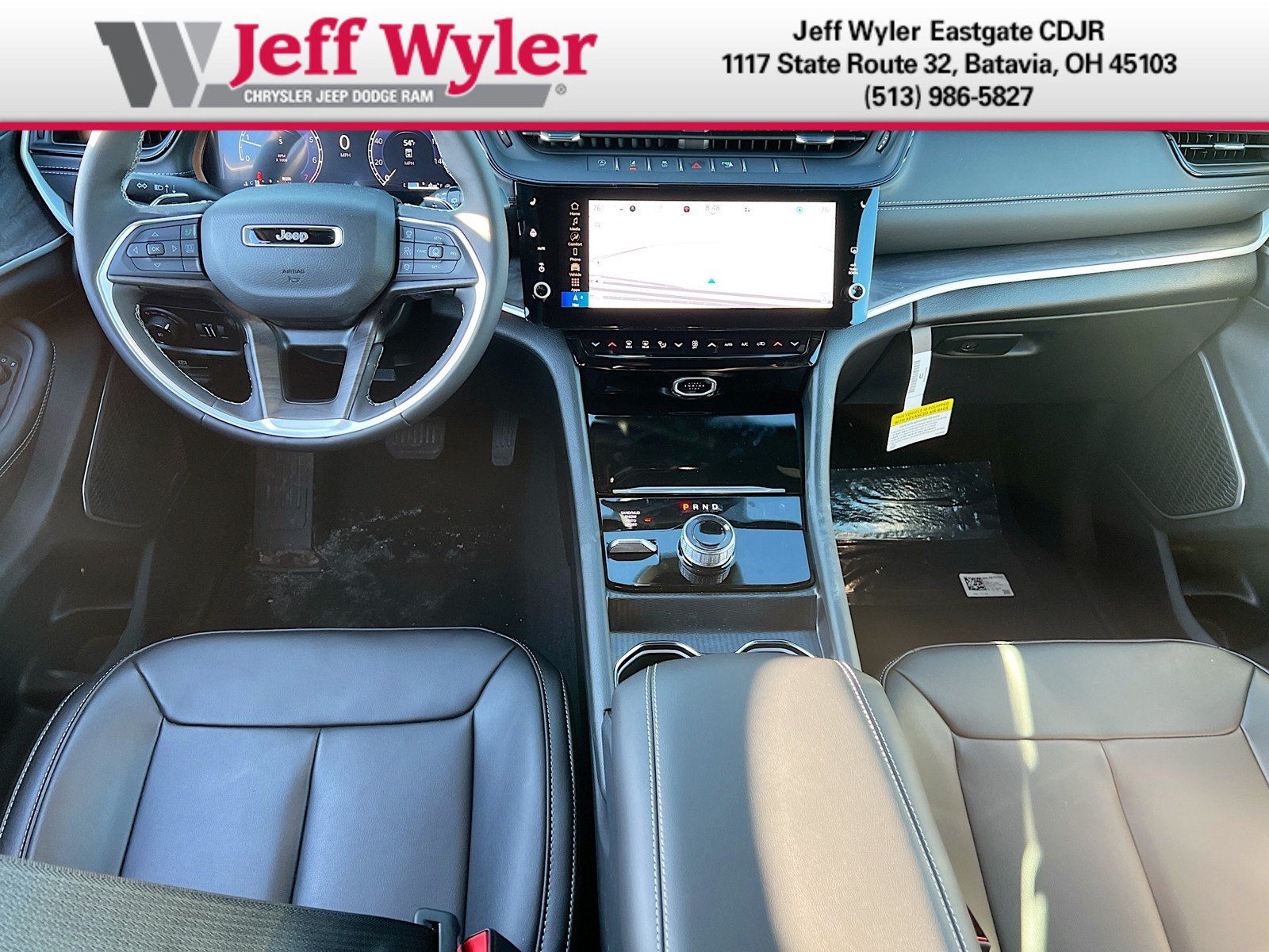 New 2026 Jeep Grand Cherokee Limited w/ Limited Altitude Package AWD/4WD image 19