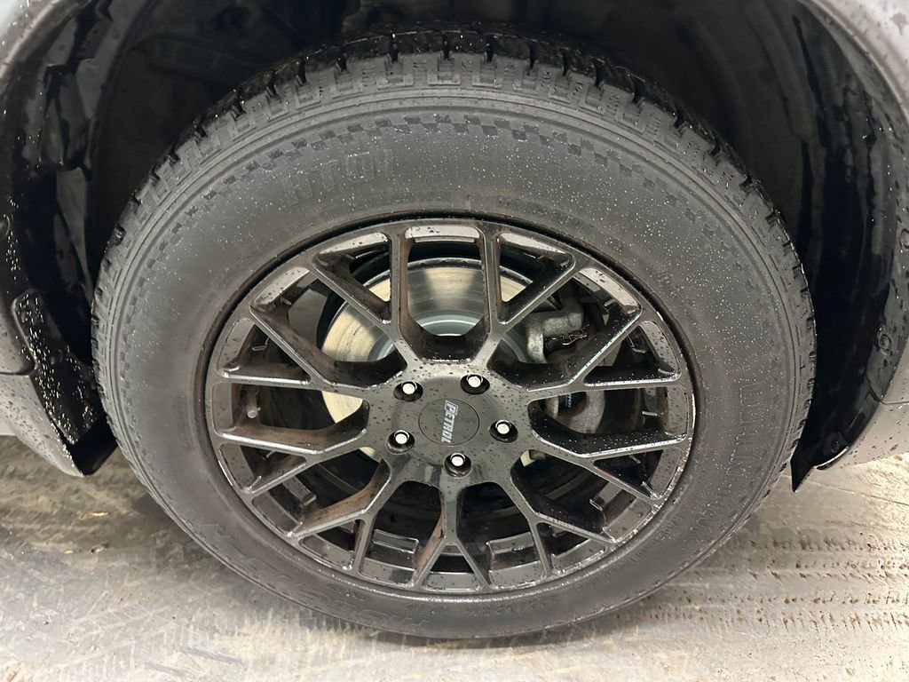 Used 2016 Nissan Rogue S AWD/4WD image 27