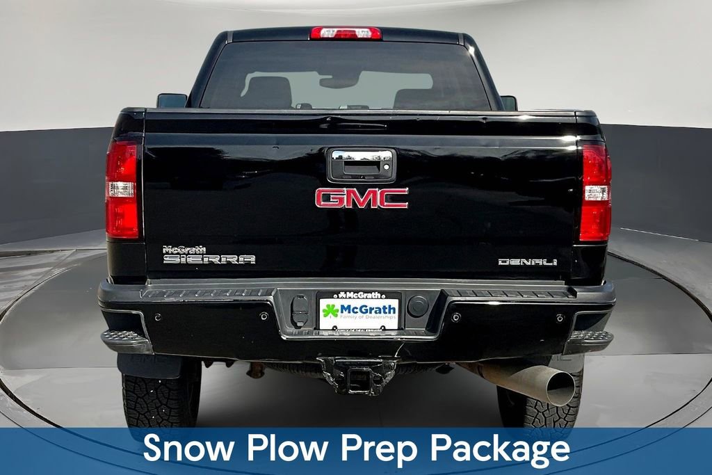 Used 2017 GMC Sierra 2500 Denali w/ Duramax Plus Package AWD/4WD image 6