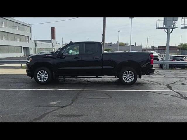 Used 2022 Chevrolet Silverado 1500 RST image 16