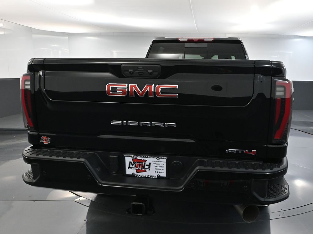 Used 2025 GMC Sierra 3500 AT4 image 7