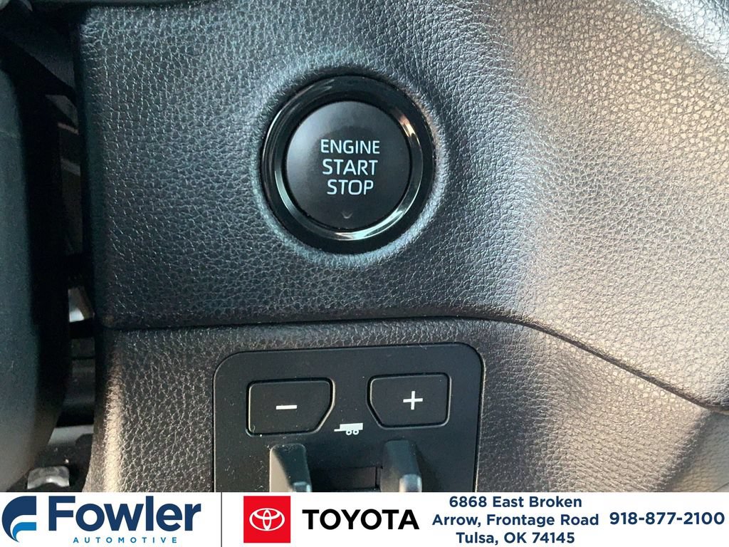Certified 2025 Toyota Tundra SR5 w/ SR5 Premium Package AWD/4WD image 23