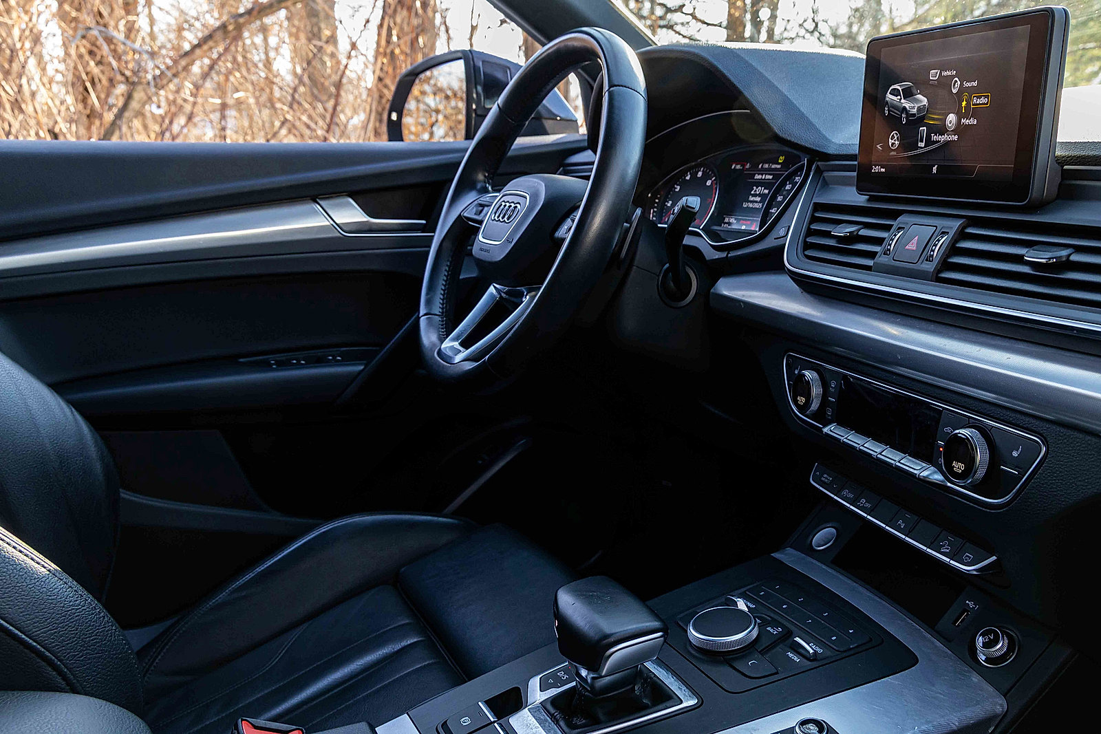 Used 2020 Audi Q5 2.0T Premium w/ Titanium Sport Package image 27