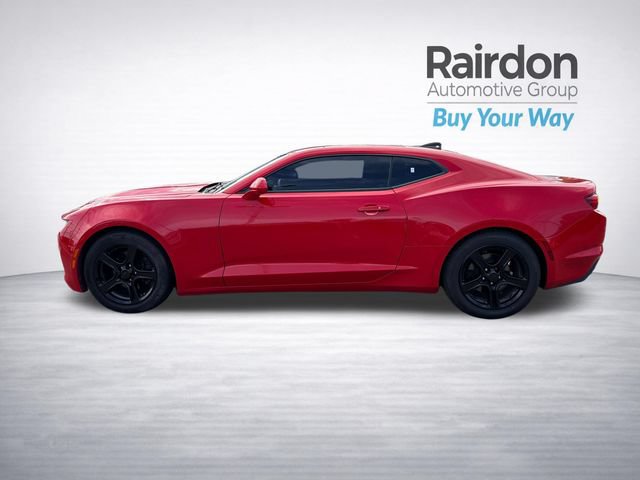 Used 2020 Chevrolet Camaro LT RWD image 8