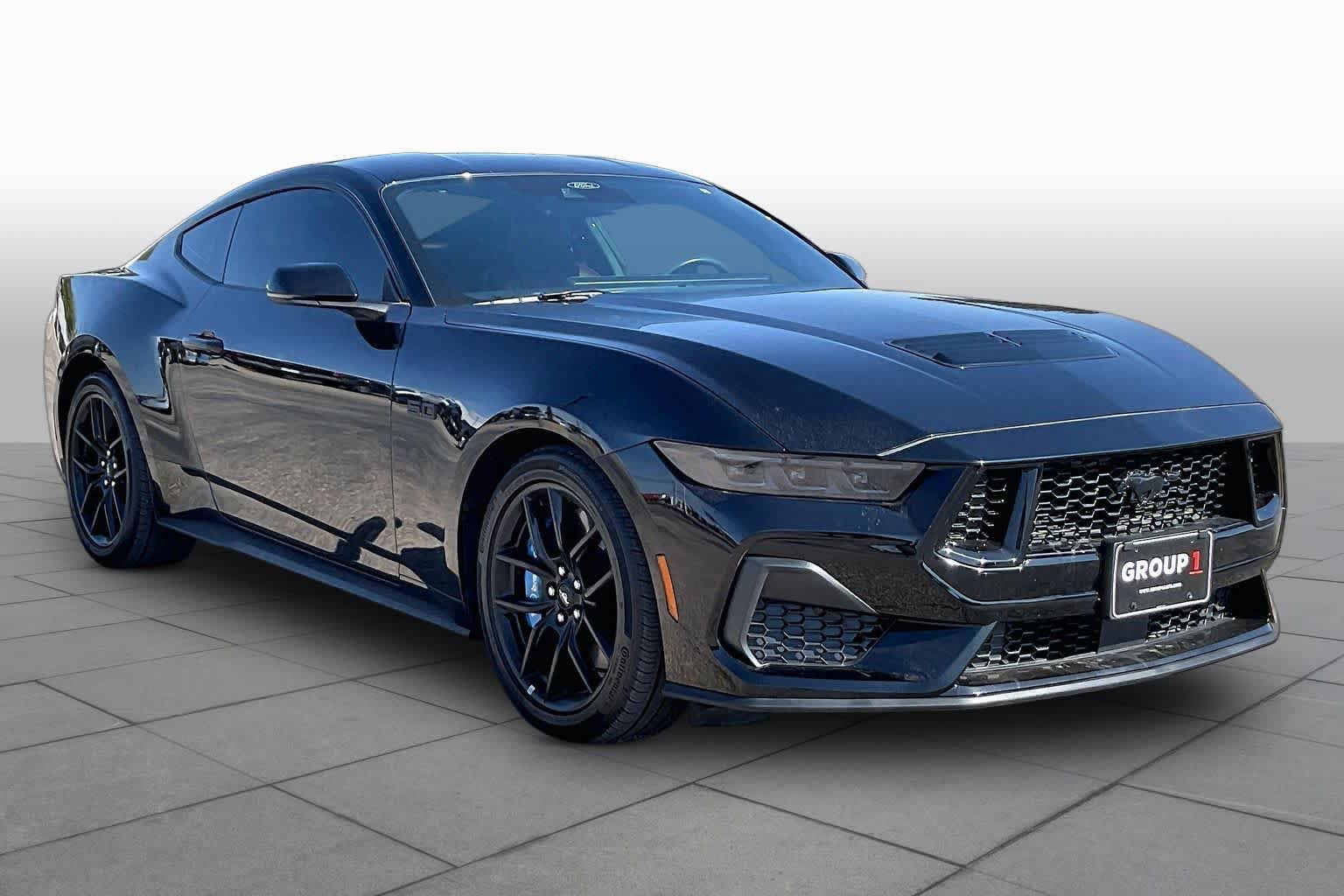 Used 2024 Ford Mustang GT Premium RWD image 3