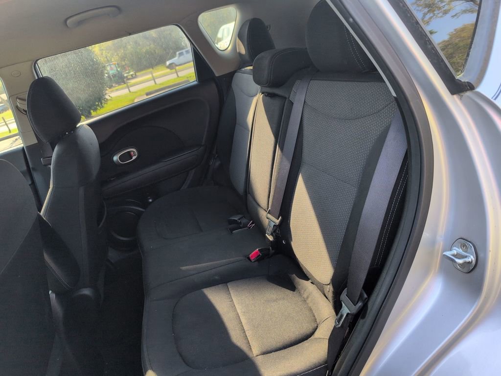 Used 2018 Kia Soul + image 23