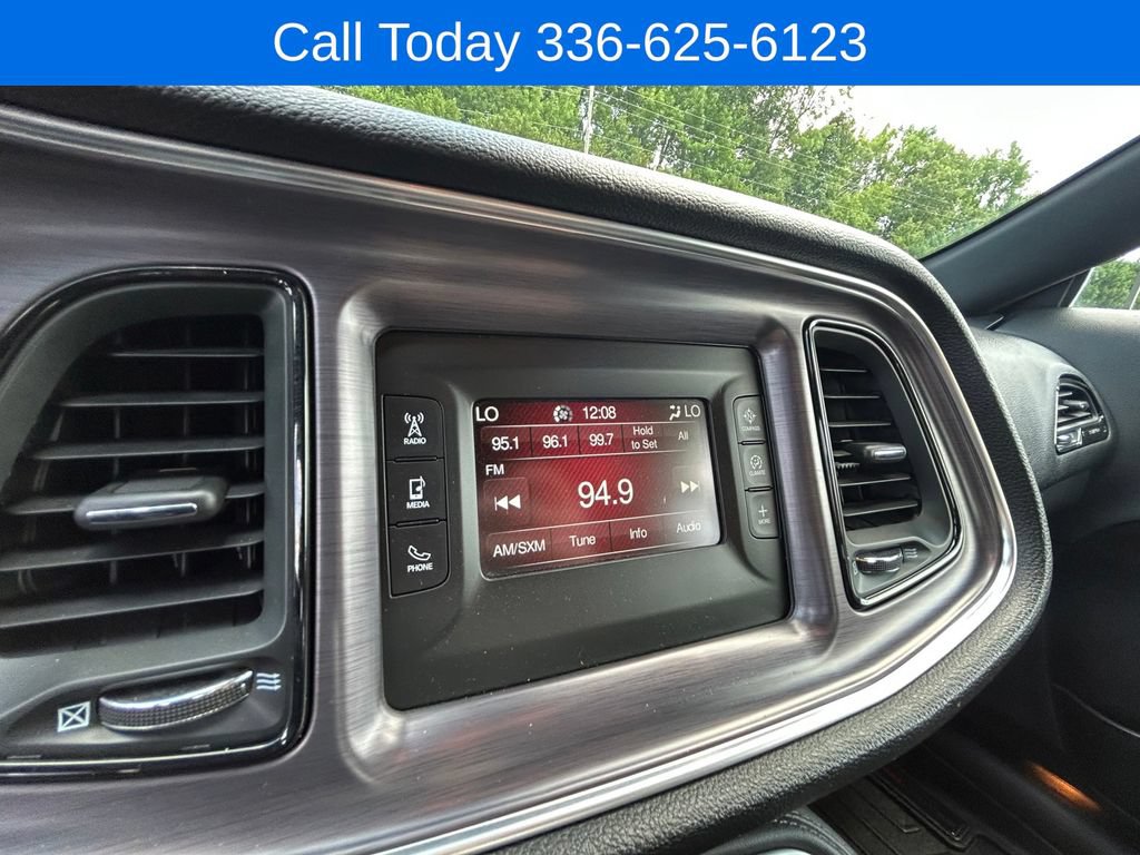Used 2016 Dodge Challenger R/T RWD image 20