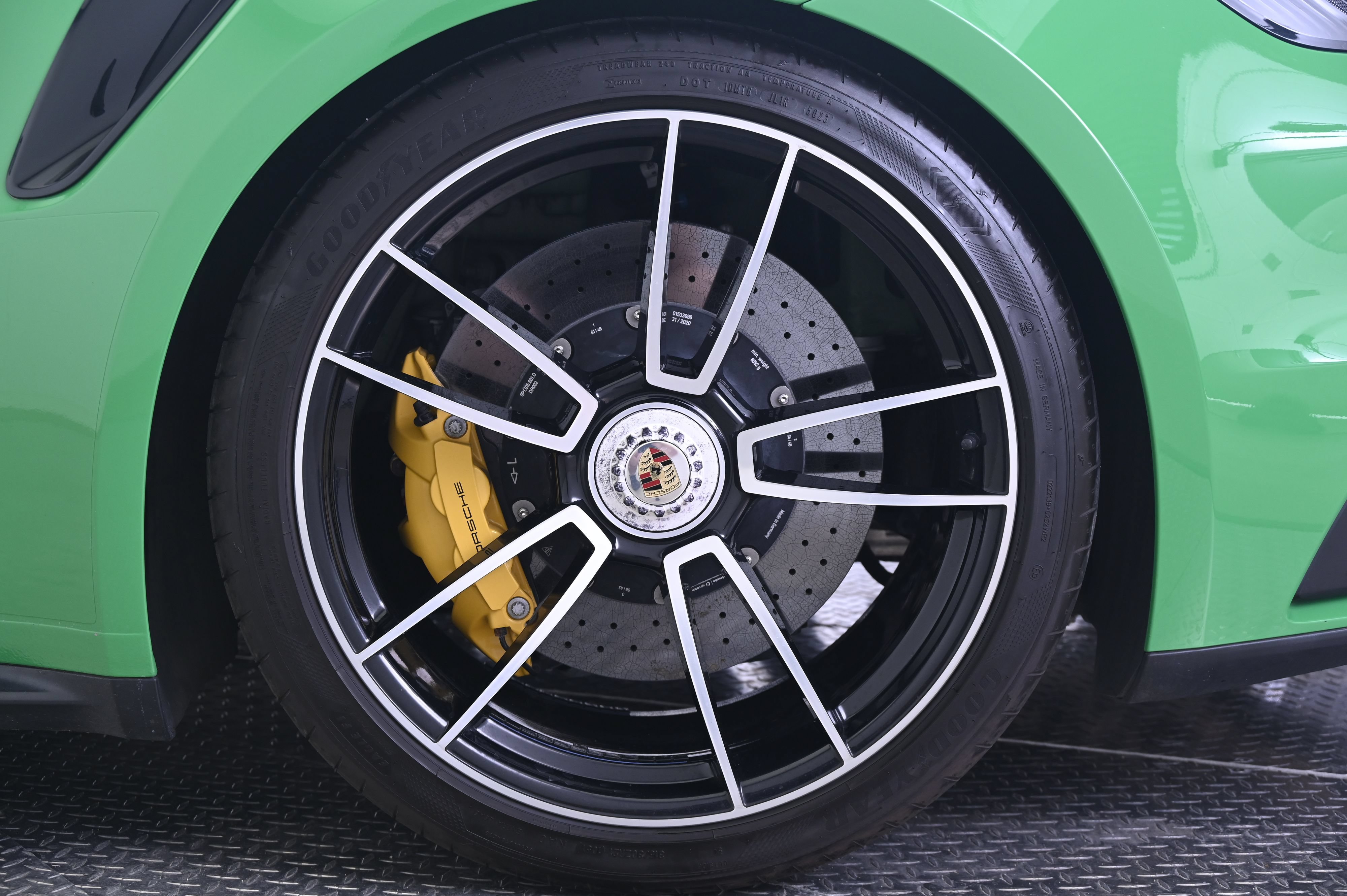 Certified 2021 Porsche 911 Turbo S AWD/4WD image 15