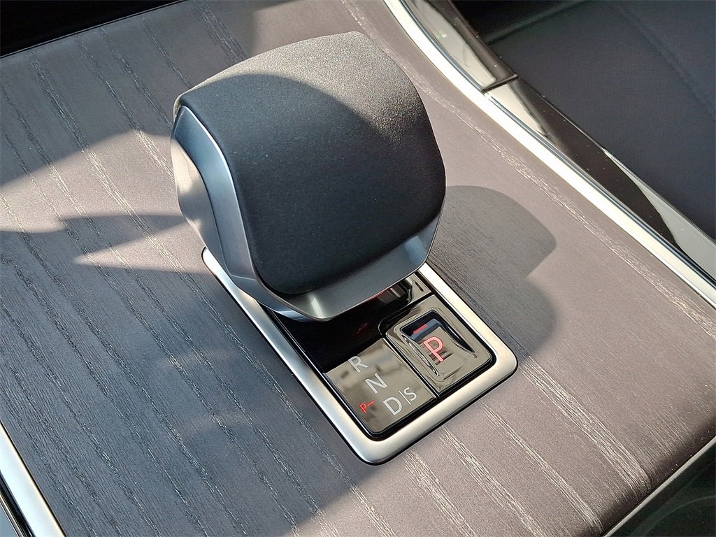 New 2026 Land Rover Range Rover Velar Dynamic SE image 12