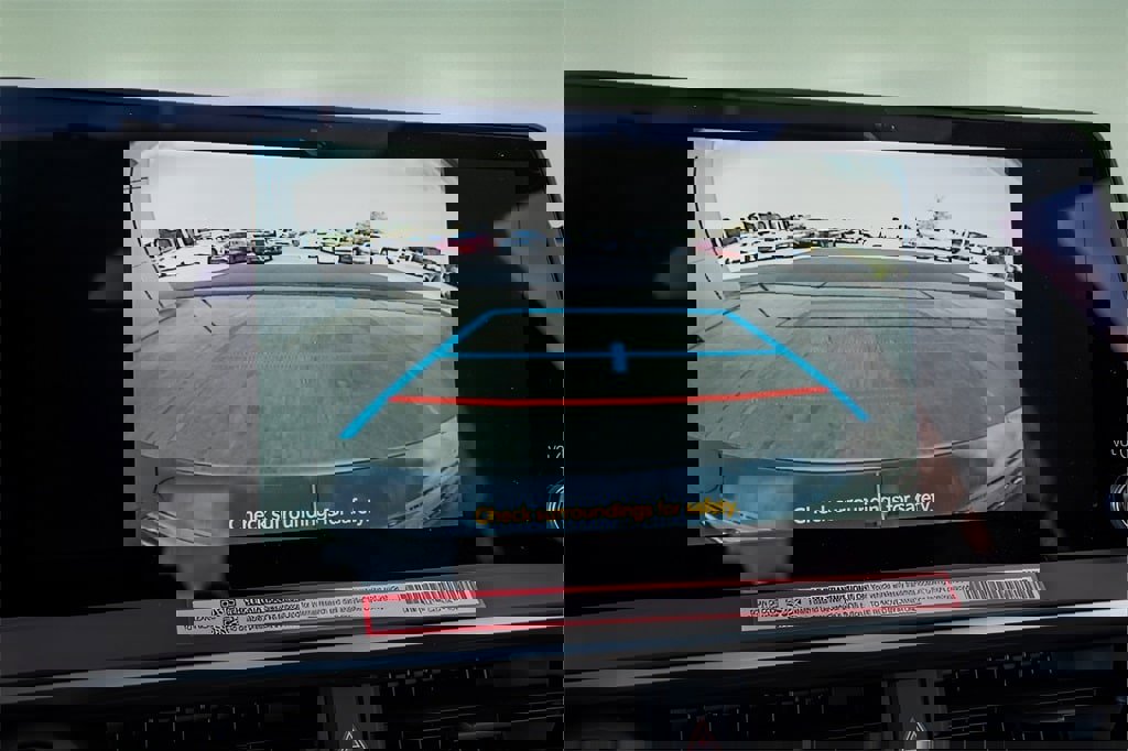 New 2026 Toyota Prius Plug-In Hybrid image 9