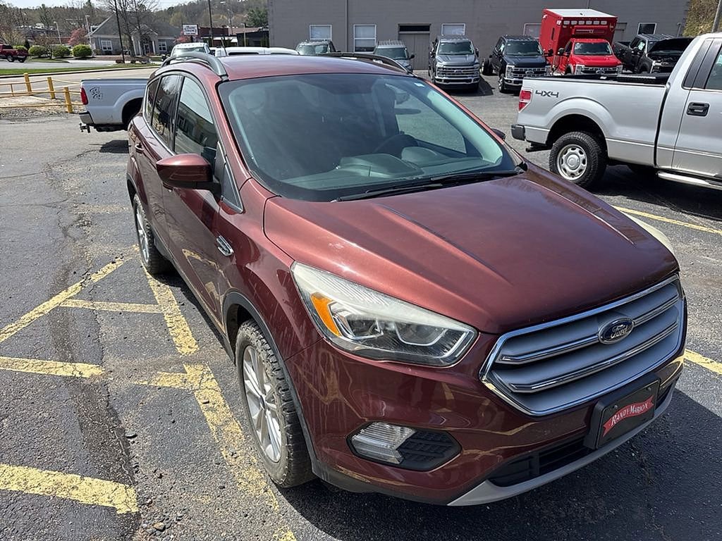 Used 2018 Ford Escape SEL AWD/4WD image 2