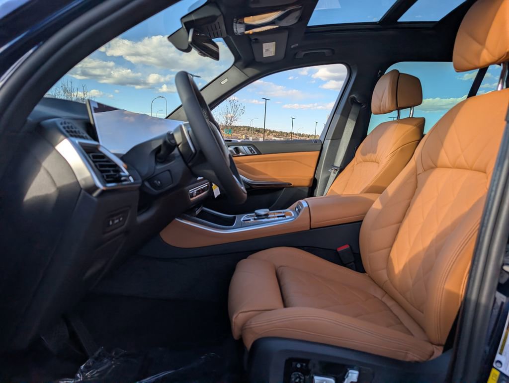 New 2026 BMW X5 xDrive50e w/ Climate Comfort Package image 12