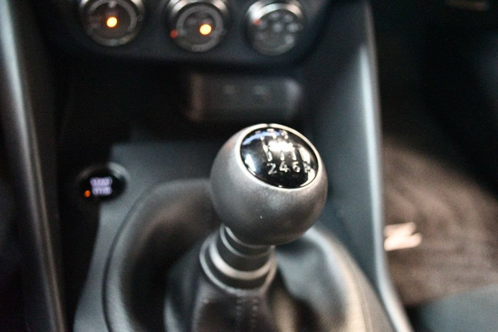 Used 2024 Nissan Z Performance w/ Floor Mat Package RWD image 7