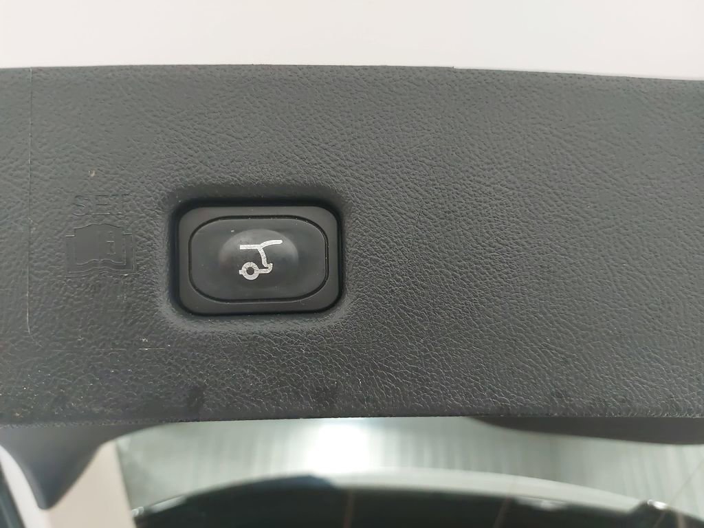 Used 2023 Lincoln Nautilus AWD w/ Premium Package image 9