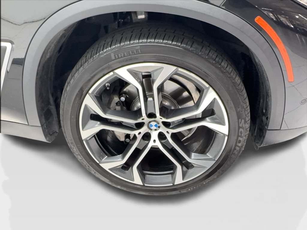 Used 2022 BMW X5 sDrive40i w/ Premium Package RWD image 13