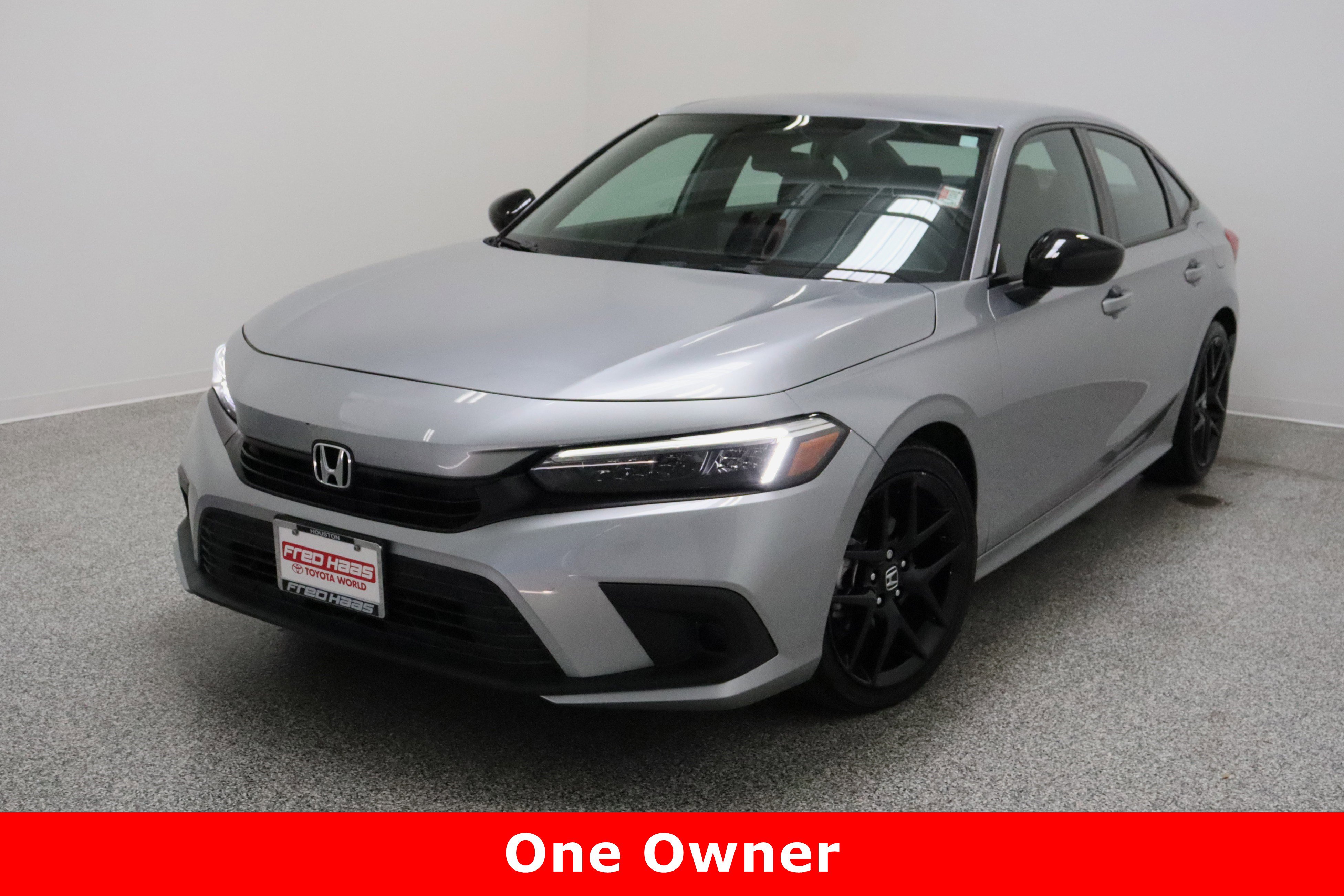 Used 2024 Honda Civic Sport image 2