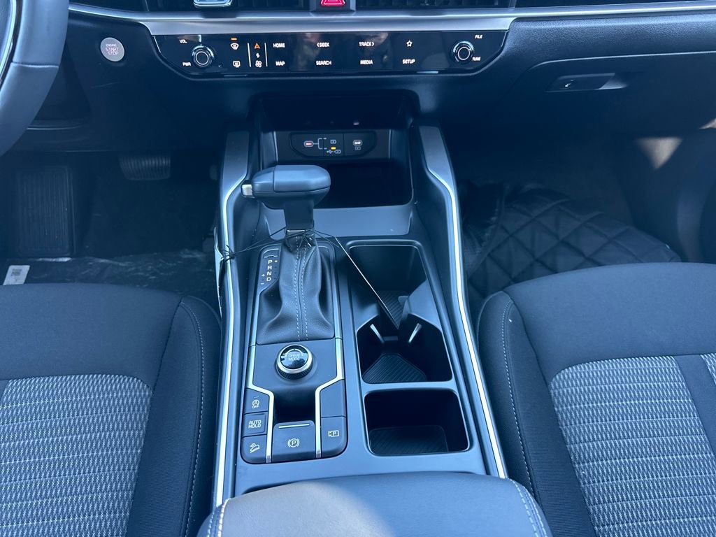 New 2026 Kia Sorento LX FWD image 25
