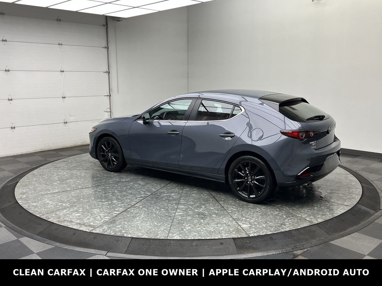 Used 2026 MAZDA MAZDA3 Carbon AWD/4WD image 2