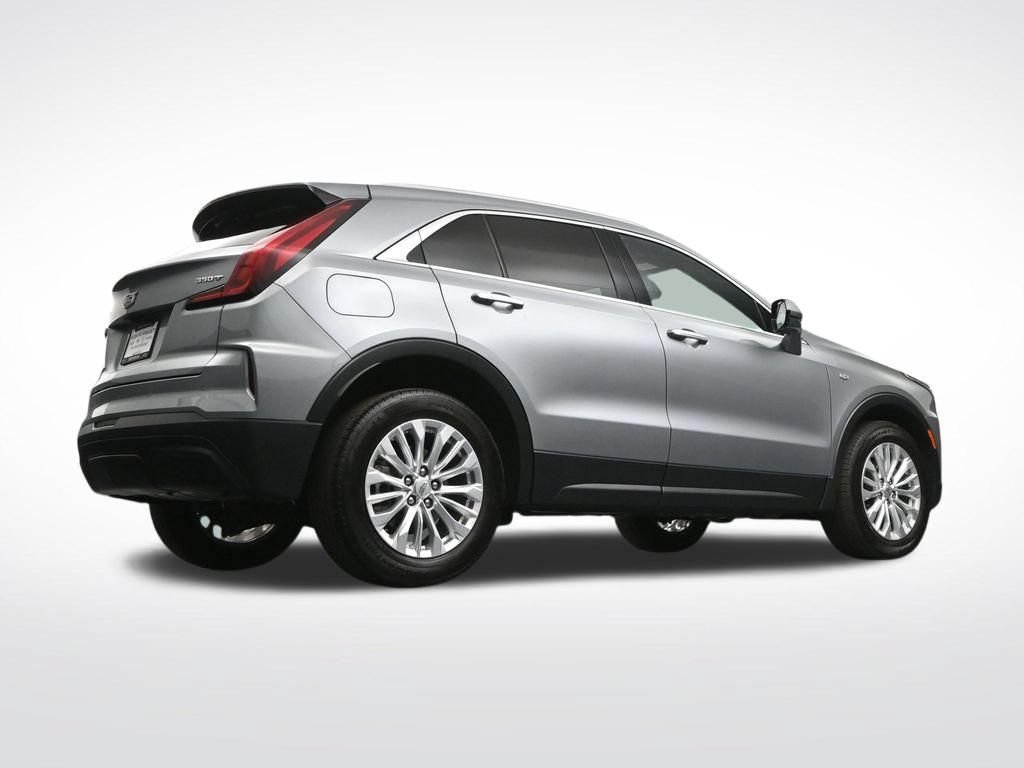 Used 2024 Cadillac XT4 Luxury w/ Cold Weather Package AWD/4WD image 28