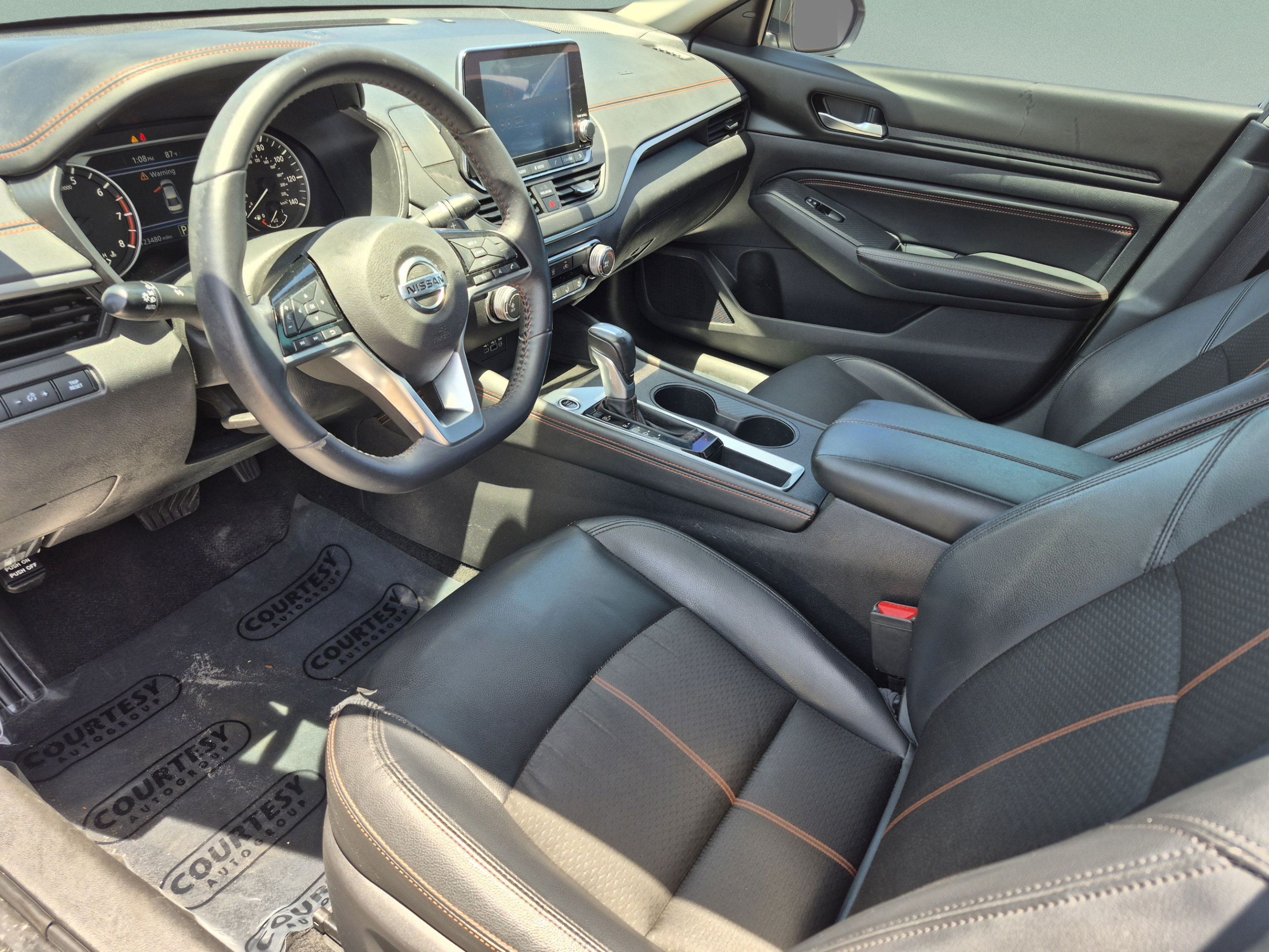 Used 2019 Nissan Altima 2.5 SR FWD image 18