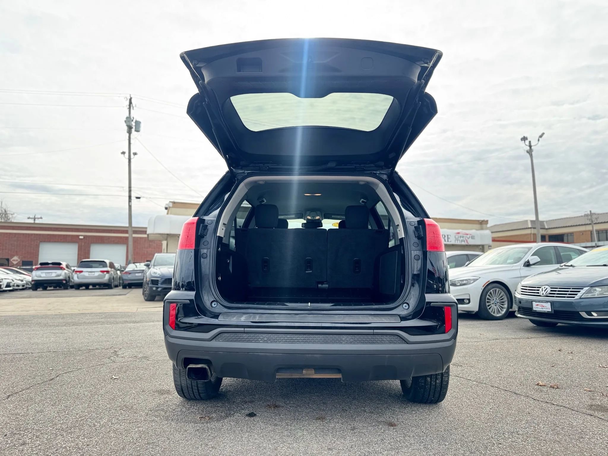 Used 2017 GMC Terrain SLE image 28