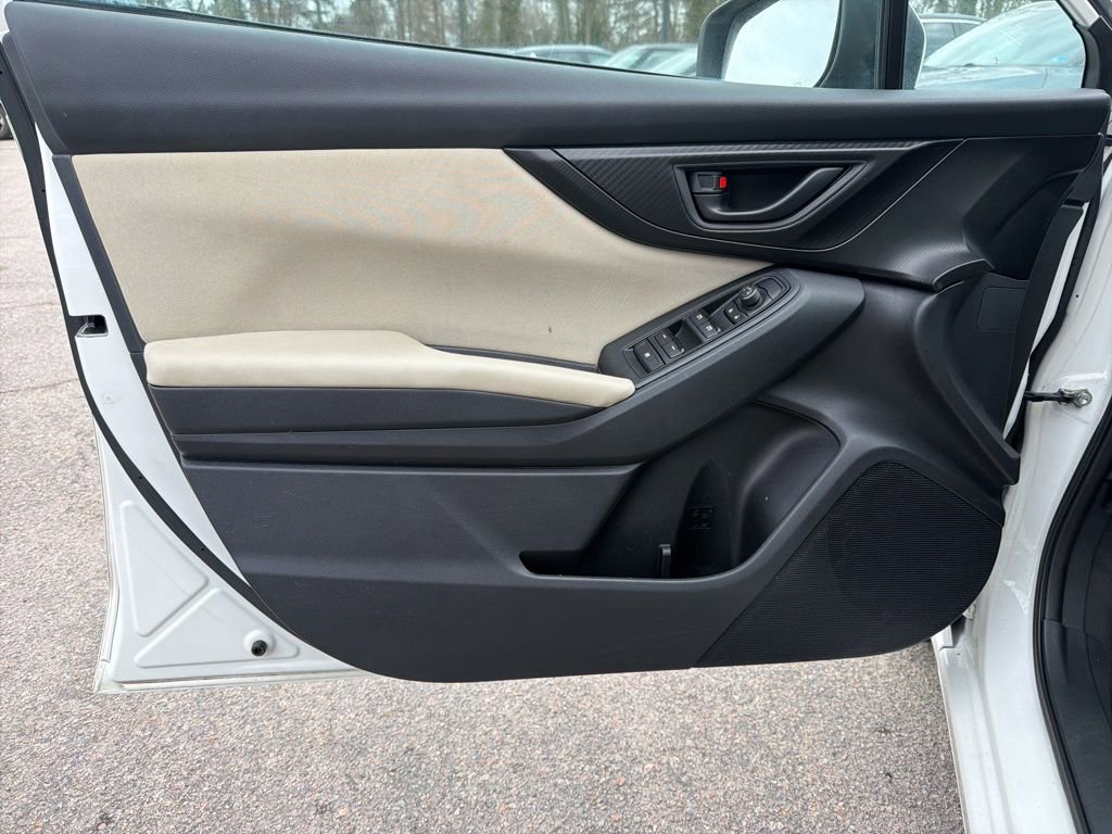 Used 2017 Subaru Impreza 2.0i Premium image 12