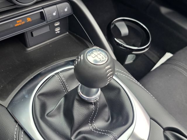 New 2026 MAZDA MX-5 Miata Club RWD image 22