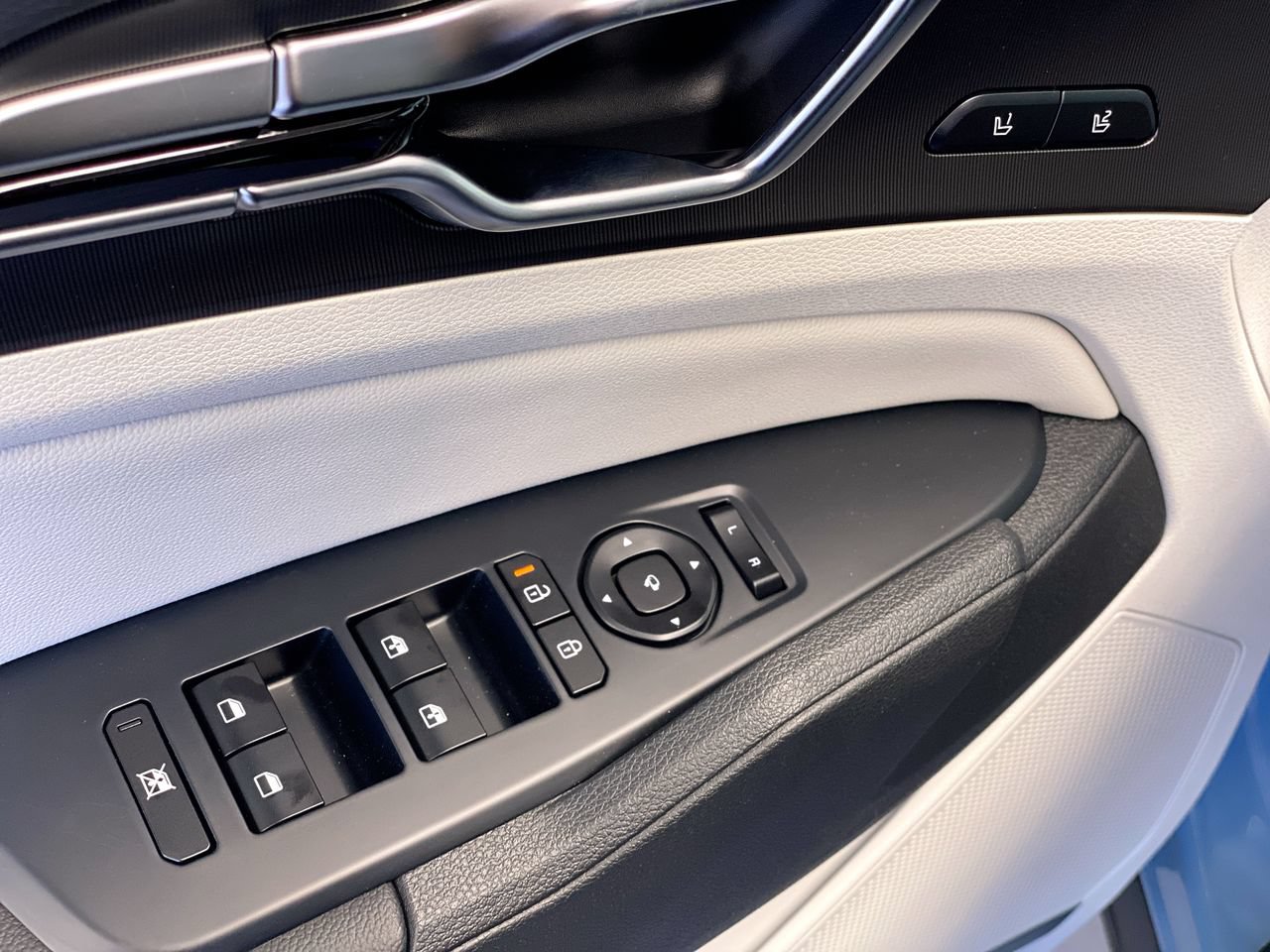 New 2027 Kia Sportage SX Prestige AWD/4WD image 18
