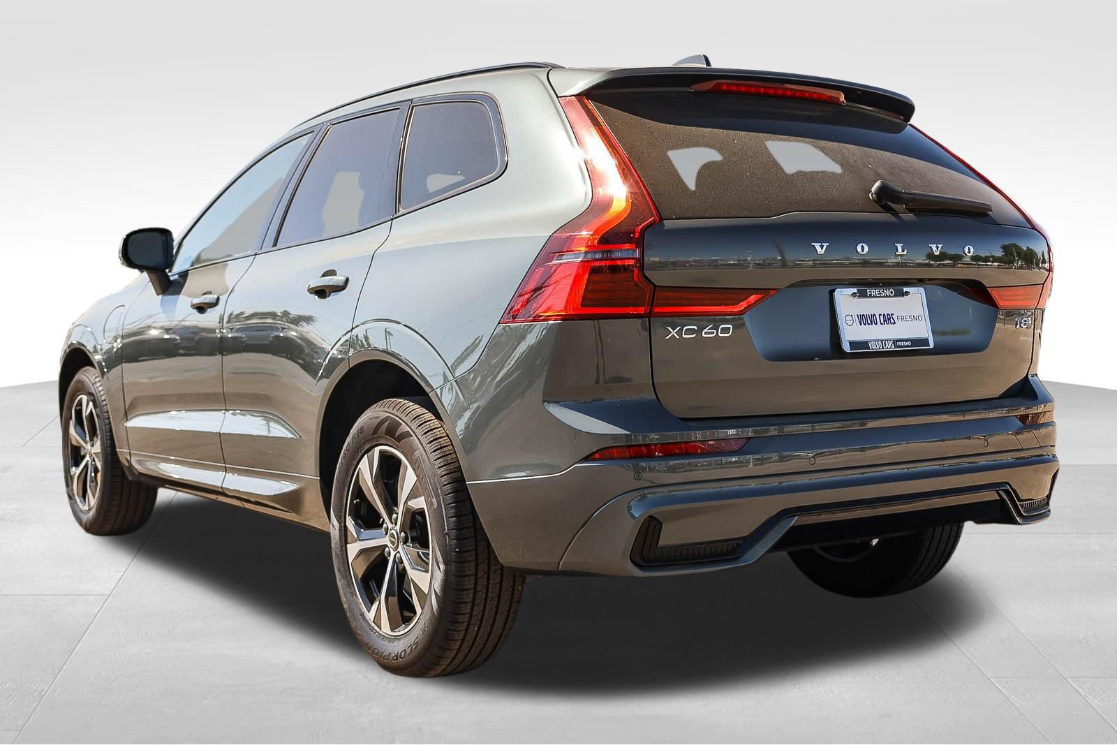 New 2026 Volvo XC60 T8 Core w/ Climate Package AWD/4WD image 7